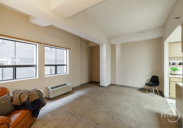 Listing Photo 5 - Condo for sale in building located at 131 E Broad St, Athens, GA 30601 - Unit #409