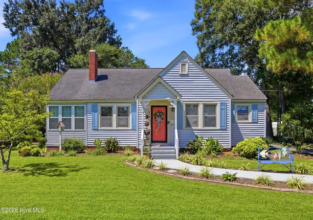 Photo 1 of Single family home for sale at 414 S Raleigh St, Wallace, NC 28466 | MLS# 100597761 | Listing updated on 2026-09-26
