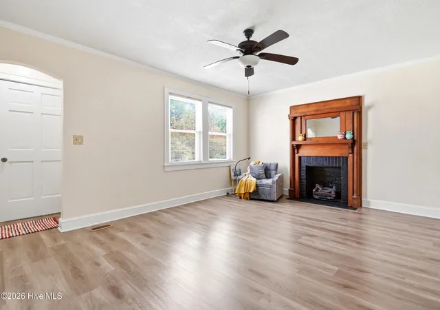 Photo 4 of Single family home for sale at 414 S Raleigh St, Wallace, NC 28466 | MLS# 100597761 | Listing updated on 2026-09-26