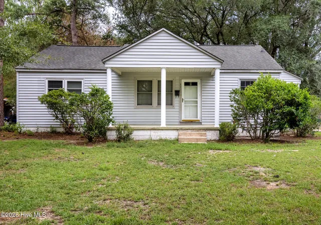 Photo 2 of Single family home for sale at 413 Seymour St, Aberdeen, NC 28315 | MLS# 100591185 | Listing updated on 2026-08-22