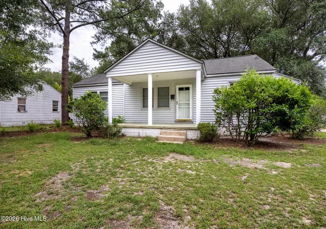 Photo 3 of Single family home for sale at 413 Seymour St, Aberdeen, NC 28315 | MLS# 100591185 | Listing updated on 2026-08-22
