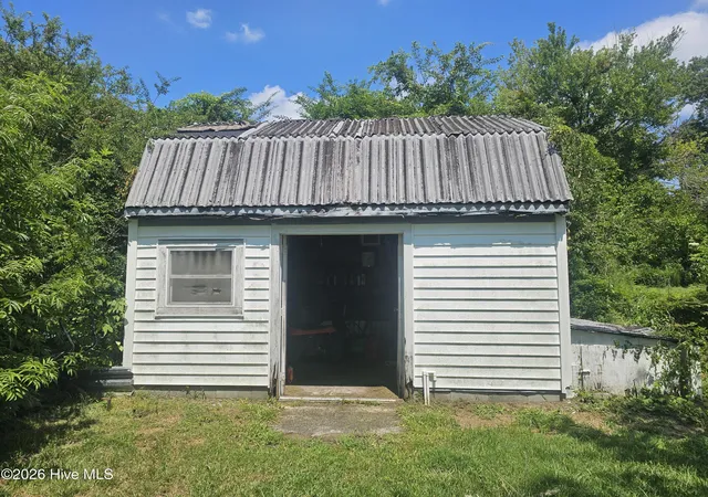 Photo 3 of Single family home for sale at 8248 Highway 70, Newport, NC 28570 | MLS# 100592503 | Listing updated on 2026-09-30