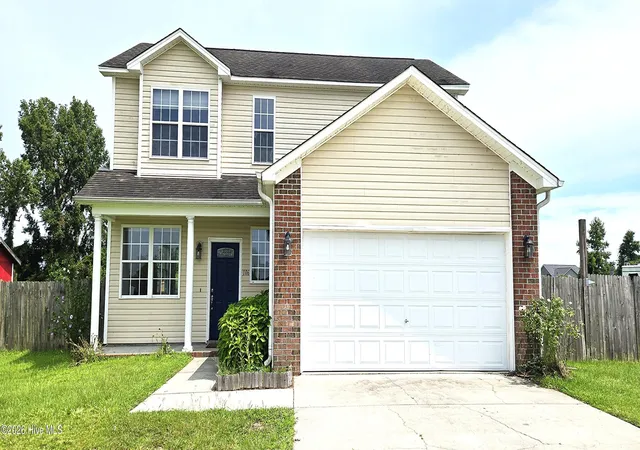 Photo 2 of Single family home for sale at 106 Hardin Dr, Maysville, NC 28555 | MLS# 100591040 | Listing updated on 2026-09-16