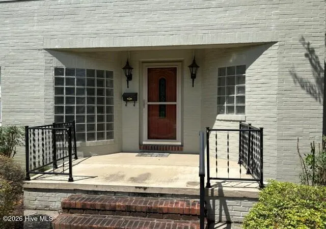 Photo 2 of Single family home for sale at 1210 Essex Dr, Wilmington, NC 28403 | MLS# 100594491 | Listing updated on 2026-09-03