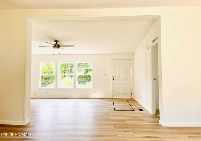 Photo 4 of Manufactured home for sale at 310 Michelle Ln, Rocky Point, NC 28457 | MLS# 100599489 | Listing updated on 2026-10-07
