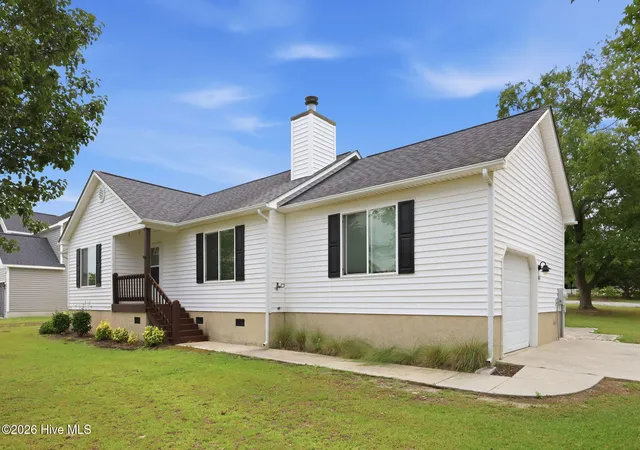 Photo 1 of Single family home for sale at 803 Wood Crk Dr, Hubert, NC 28539 | MLS# 100594562 | Listing updated on 2026-08-23