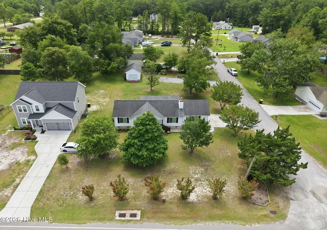Photo 3 of Single family home for sale at 803 Wood Crk Dr, Hubert, NC 28539 | MLS# 100594562 | Listing updated on 2026-08-23