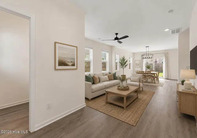Photo 3 of Single family home for sale at 1636 Corbett St, Wilmington, NC 28401 | MLS# 100568989 | Listing updated on 2026-08-23