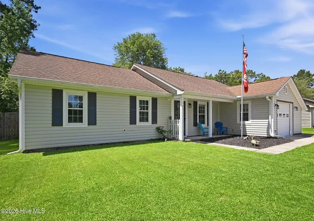 Photo 2 of Single family home for sale at 105 Cherrywood Ct, Jacksonville, NC 28546 | MLS# 100595142 | Listing updated on 2026-09-28