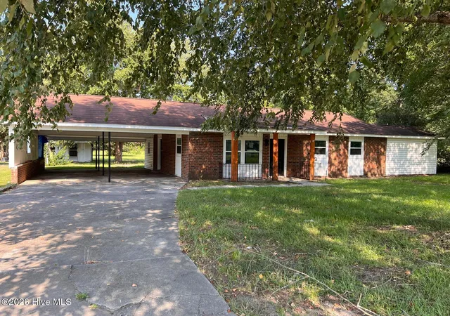 Photo 1 of Single family home for sale at 11701 Johns Rd, Laurinburg, NC 28352 | MLS# 100598924 | Listing updated on 2026-08-26