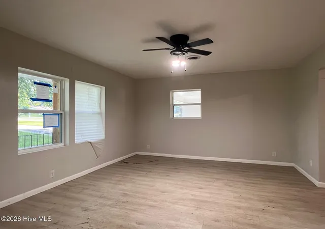 Photo 5 of Single family home for sale at 11701 Johns Rd, Laurinburg, NC 28352 | MLS# 100598924 | Listing updated on 2026-08-26