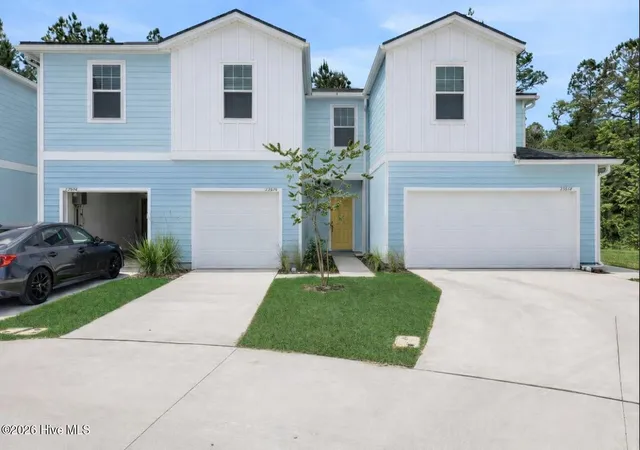 Photo 1 of Townhouse for sale at 226 Senna Dr, Holly Ridge, NC 28445 | MLS# 100594990 | Listing updated on 2026-09-21