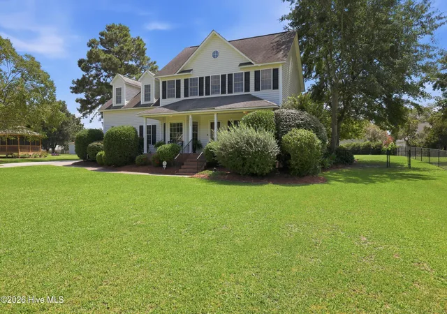 Photo 4 of Single family home for sale at 1331 Hemlock Dr, Greenville, NC 27858 | MLS# 100597224 | Listing updated on 2026-09-14