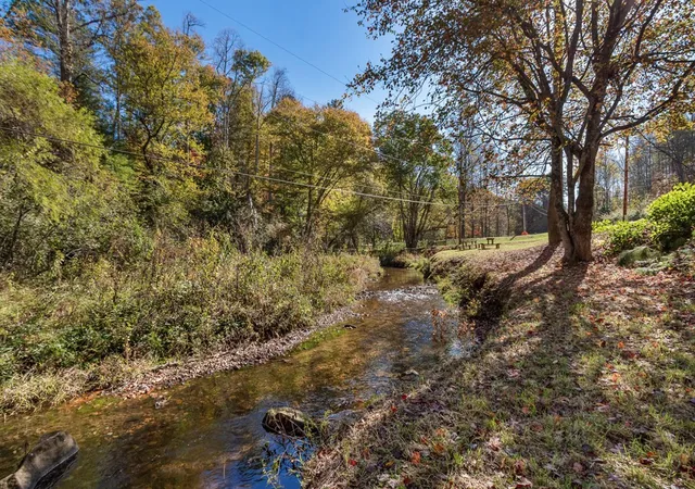 Photo 5 of Single family home for sale at 3391 Candy Mountain Rd, Murphy, NC 28906 | MLS# 98543490 | Listing updated on 2026-08-18