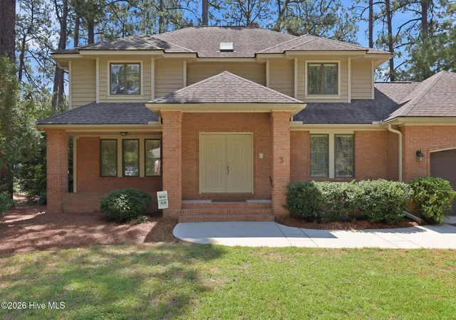 Photo 4 of Single family home for sale at 3 Montclair Ln, Pinehurst, NC 28374 | MLS# 100598979 | Listing updated on 2026-08-30