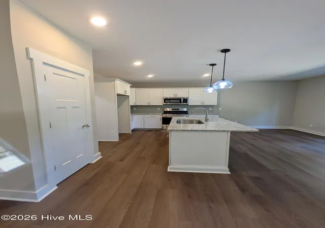 Photo 4 of Single family home for sale at 650 S Mechanic St, Southern Pines, NC 28387 | MLS# 100596424 | Listing updated on 2026-08-24