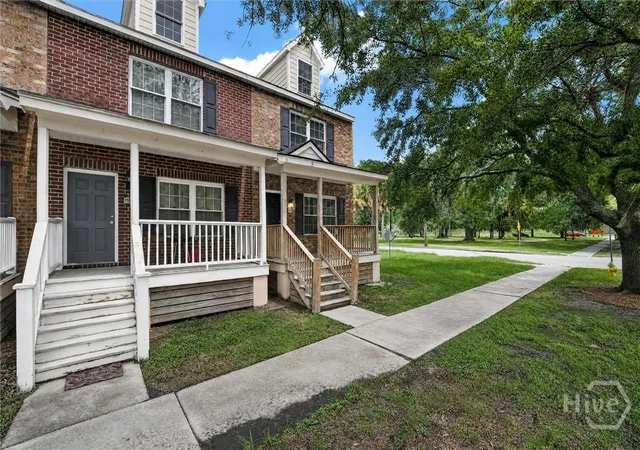Photo 2 of Townhouse for sale at 1516 E Henry St, Savannah, GA 31404 | MLS# SA362213 | Listing updated on 2026-08-28