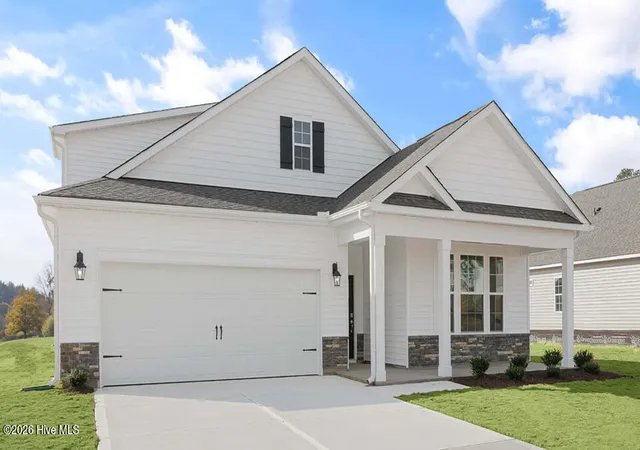 Photo 2 of Single family home for sale at 421 Thistle Meadow Ln, Aberdeen, NC 28315 | MLS# 100598834 | Listing updated on 2026-08-25