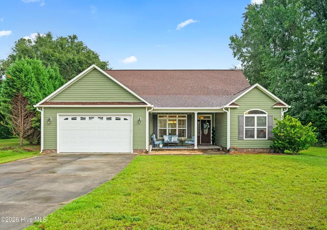 Photo 1 of Single family home for sale at 309 Ramonas Lake Ct, New Bern, NC 28560 | MLS# 100598956 | Listing updated on 2026-09-20