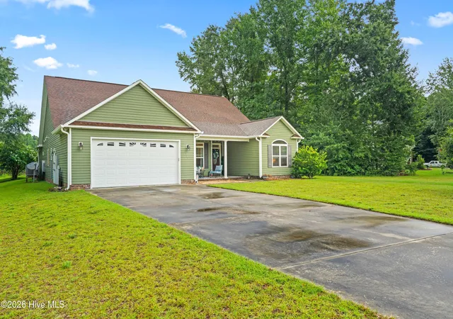 Photo 3 of Single family home for sale at 309 Ramonas Lake Ct, New Bern, NC 28560 | MLS# 100598956 | Listing updated on 2026-09-20
