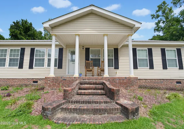 3rd image of 1002 1st Avenue, Whiteville, NC 28472 | MLS# 100595006