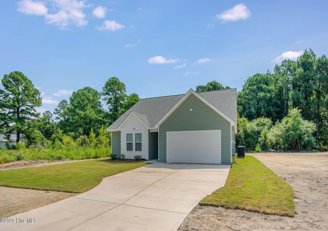 Photo 2 of Single family home for sale at 109 William Gurganus Rd, Maple Hill, NC 28454 | MLS# 100568978 | Listing updated on 2026-09-15