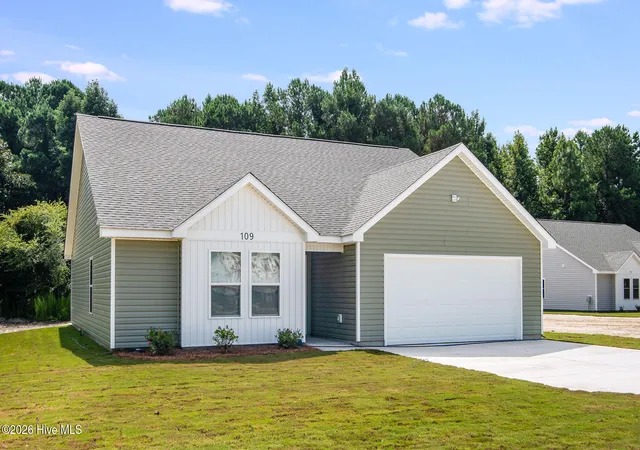 Photo 3 of Single family home for sale at 109 William Gurganus Rd, Maple Hill, NC 28454 | MLS# 100568978 | Listing updated on 2026-09-15