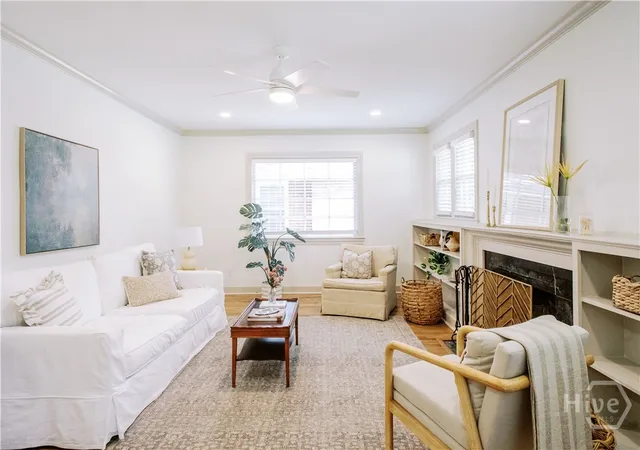 Photo 3 of Single family home for sale at 33 E 63rd St, Savannah, GA 31405 | MLS# SA363424 | Listing updated on 2026-08-29