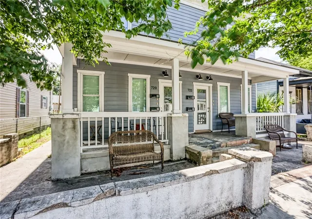 Listing Photo 3 - Condo for sale in building located at 720 Waters Ave, Savannah, GA 31404