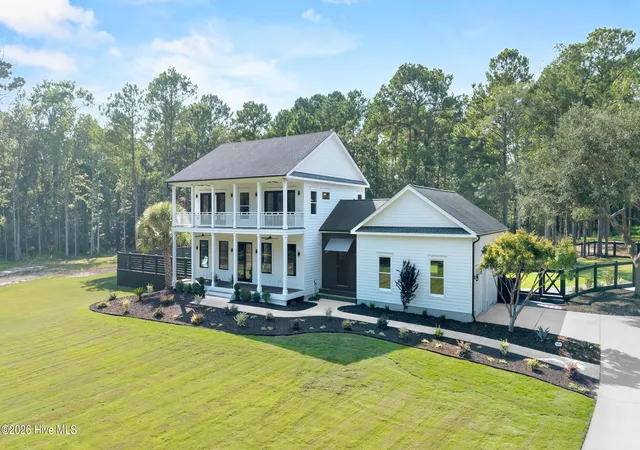 Photo 3 of Single family home for sale at 107 Patton Ln, Hampstead, NC 28443 | MLS# 100597611 | Listing updated on 2026-09-21