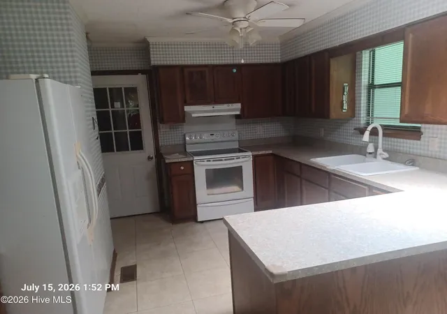 Photo 2 of Single family home for sale at 1609 Munroe Ln, Goldsboro, NC 27534 | MLS# 100592753 | Listing updated on 2026-09-03