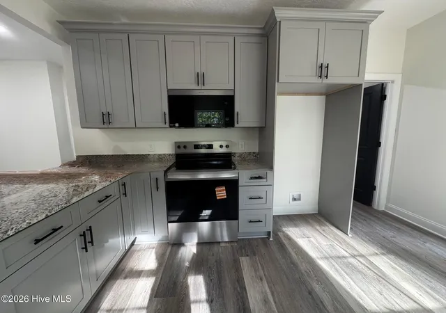 Photo 4 of Single family home for sale at 166 Crest Rd, Edgefield, SC 29824 | MLS# 98198814 | Listing updated on 2026-08-18