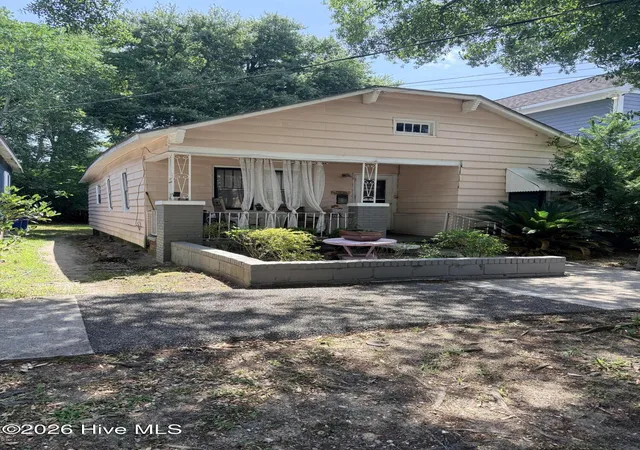Photo 2 of Single family home for sale at 517 S 7th Street, Wilmington, NC 28401 | MLS# 100589506 | Listing updated on 2026-09-10