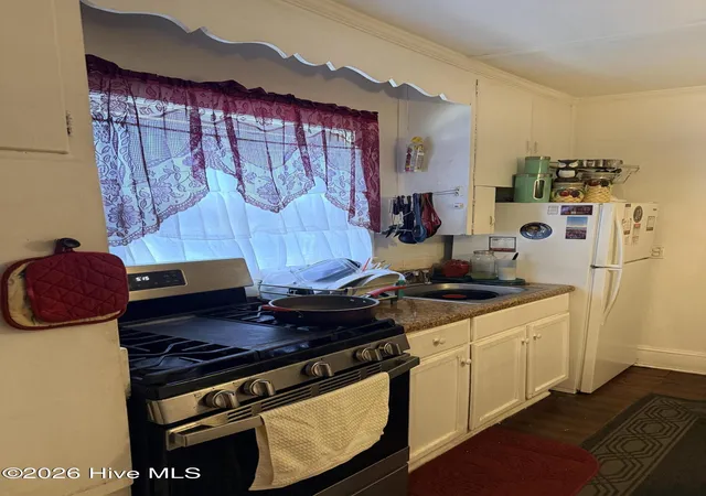 Photo 4 of Single family home for sale at 517 S 7th Street, Wilmington, NC 28401 | MLS# 100589506 | Listing updated on 2026-09-10