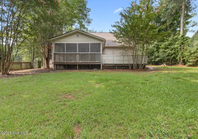 Photo 4 of Single family home for sale at 166 Dockside Dr, Jacksonville, NC 28546 | MLS# 100594689 | Listing updated on 2026-09-29