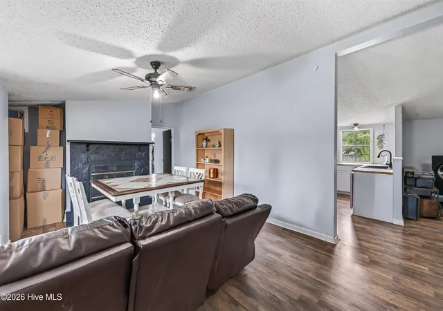 Photo 4 of Manufactured home for sale at 171 Oyster Ln, Hubert, NC 28539 | MLS# 100593365 | Listing updated on 2026-09-15