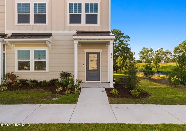 Photo 3 of Townhouse for sale at 257 Pelican Flight Loop, Wilmington, NC 28412 | MLS# 100559087 | Listing updated on 2026-09-19