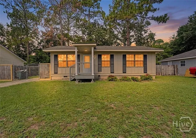 Photo 2 of Single family home for sale at 241 Pointe S Dr, Hinesville, GA 31313 | MLS# SA360869 | Listing updated on 2026-08-19