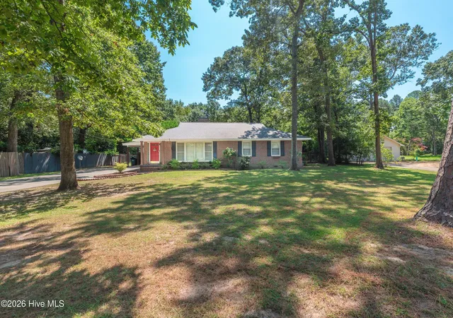 Photo 2 of Single family home for sale at 210 Dunbarton Cir Se, Aiken, SC 29803 | MLS# 100598939 | Listing updated on 2026-10-02