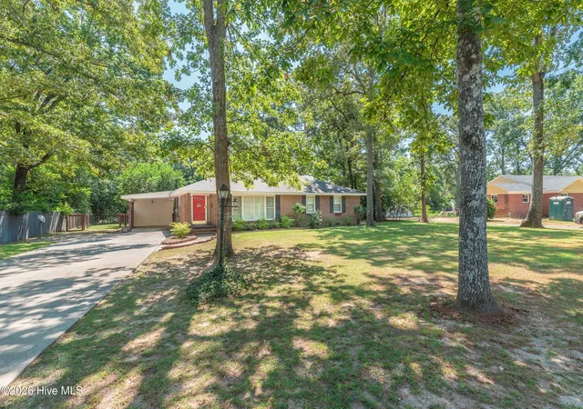 Photo 3 of Single family home for sale at 210 Dunbarton Cir Se, Aiken, SC 29803 | MLS# 100598939 | Listing updated on 2026-10-19