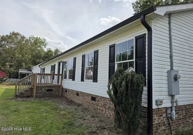 Photo 2 of Single family home for sale at 104 S Washington St, Pikeville, NC 27863 | MLS# 100598392 | Listing updated on 2026-09-01