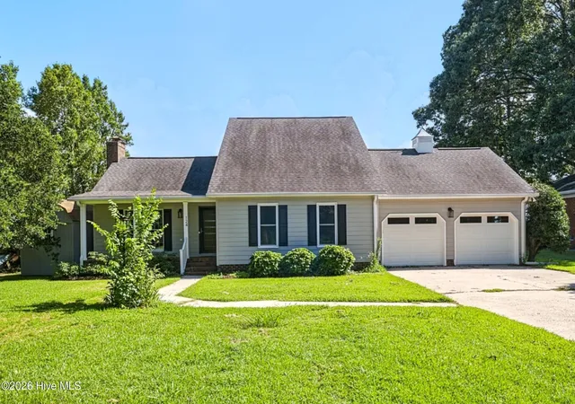 Photo 2 of Single family home for sale at 124 Country Clb Dr, Edenton, NC 27932 | MLS# 100595175 | Listing updated on 2026-09-16
