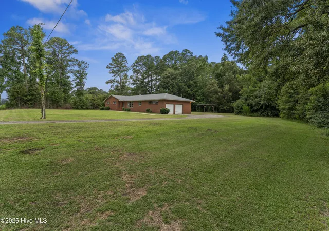 Photo 2 of Single family home for sale at 341 N Nc 11 And 903 Hwy, Kenansville, NC 28349 | MLS# 100595578 | Listing updated on 2026-09-23
