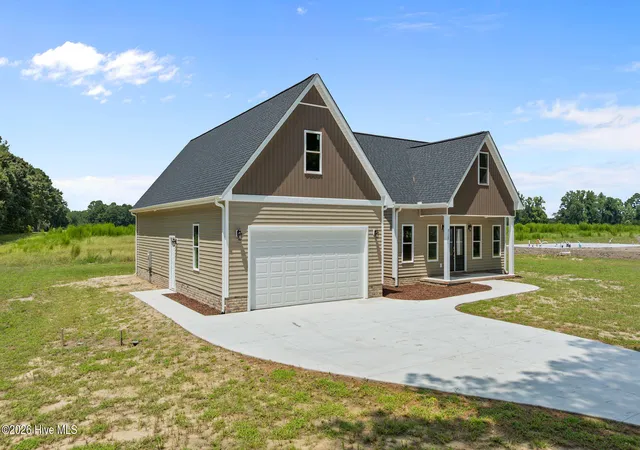 Photo 3 of Single family home for sale at 3128 Kelly Rd, Kinston, NC 28504 | MLS# 100595830 | Listing updated on 2026-08-20