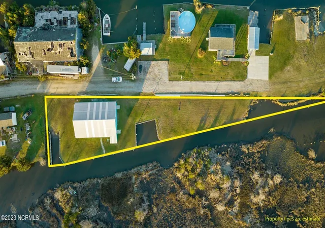 Photo 1 of Land for sale at 174 S Harbor Dr, Davis, NC 28524 | MLS# 100597323 | Listing updated on 2026-10-06
