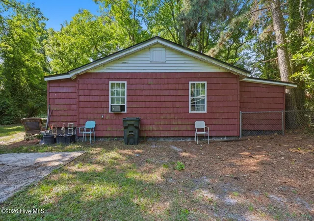 Photo 3 of Single family home for sale at 114 W Washington St, Warsaw, NC 28398 | MLS# 100595252 | Listing updated on 2026-08-20