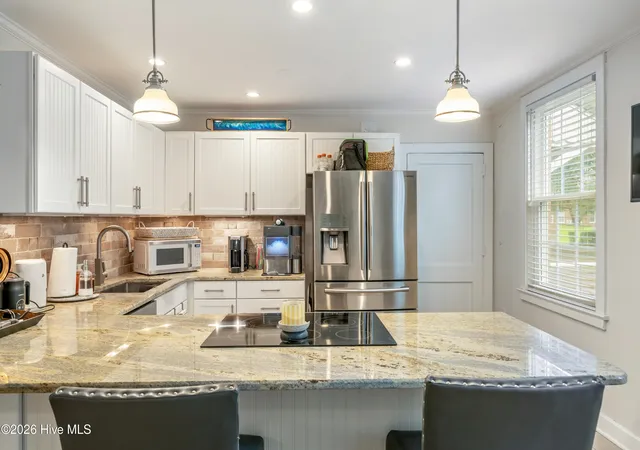 Photo 3 of Condo for sale at 2940 Oleander Dr #G6, Wilmington, NC 28403 | MLS# 100591802 | Listing updated on 2026-09-25