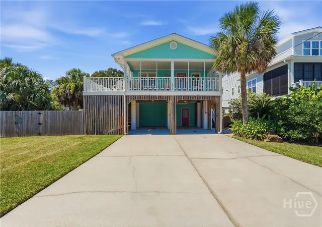 Photo 1 of Single family home for sale at 132 Pelican Dr, Tybee Island, GA 31328 | MLS# SA363015 | Listing updated on 2026-08-23