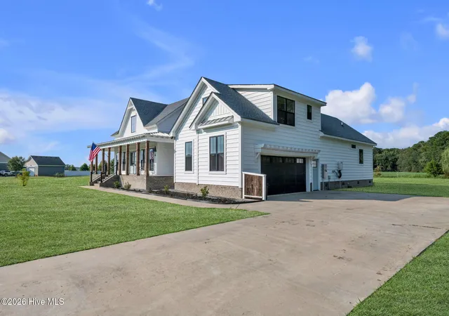 Photo 3 of Single family home for sale at 111 Artisan Wy, Moyock, NC 27958 | MLS# 100598940 | Listing updated on 2026-09-29