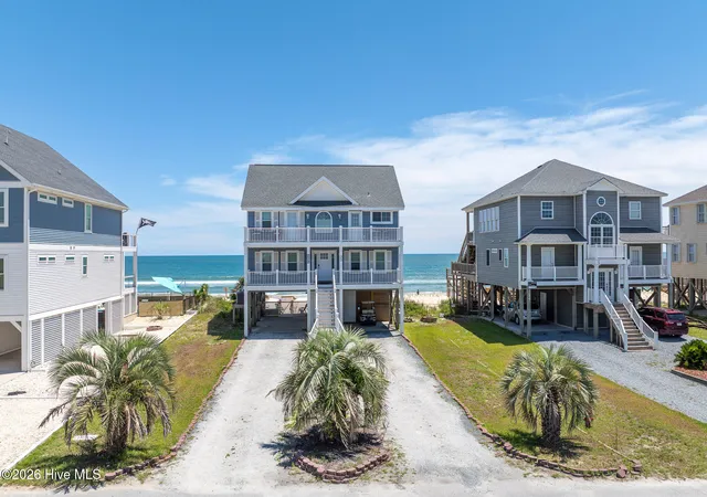 Photo 1 of Single family home for sale at 33 Porpoise Pl, N Topsail Beach, NC 28460 | MLS# 100586529 | Listing updated on 2026-08-24